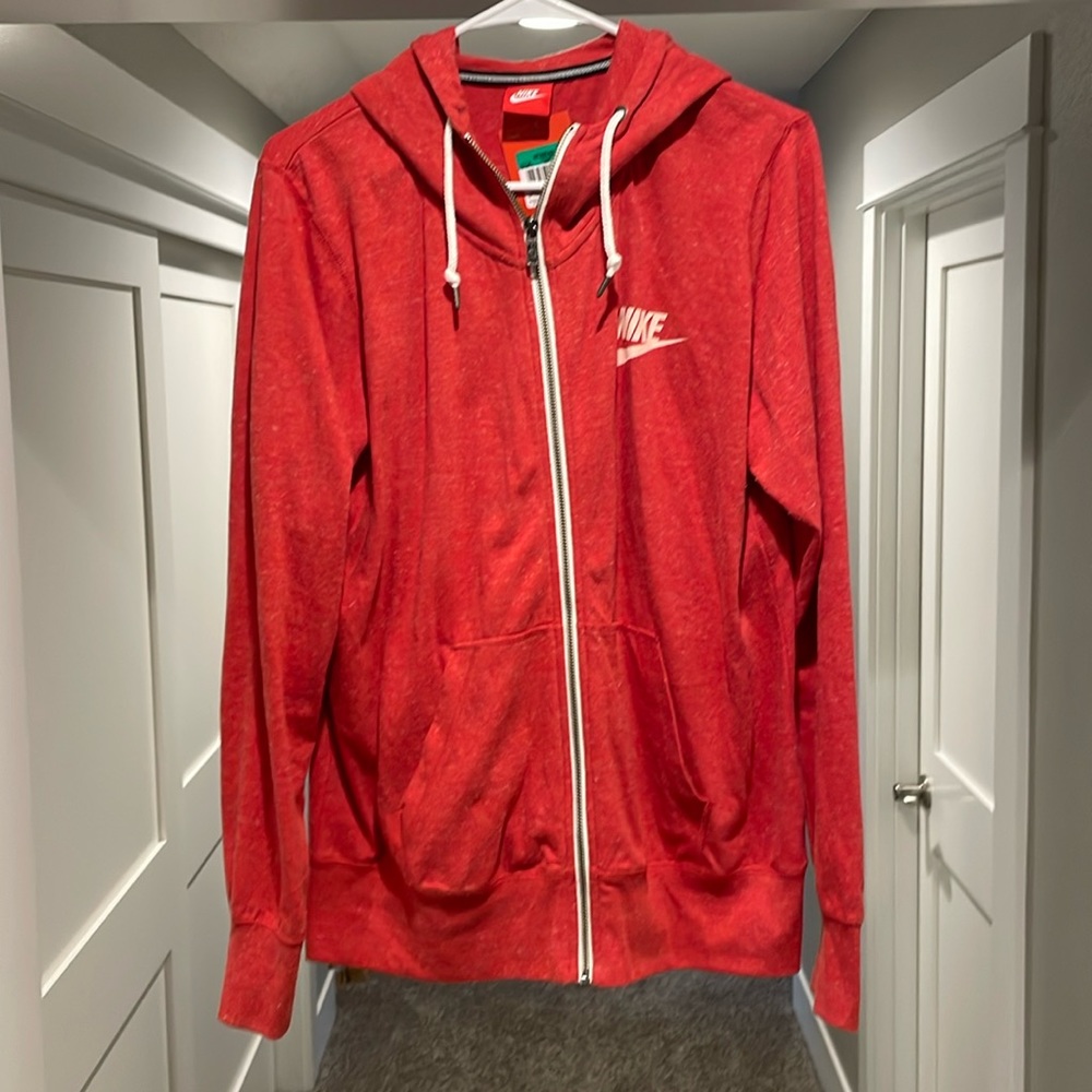 Nike women’s zip-up hoodie